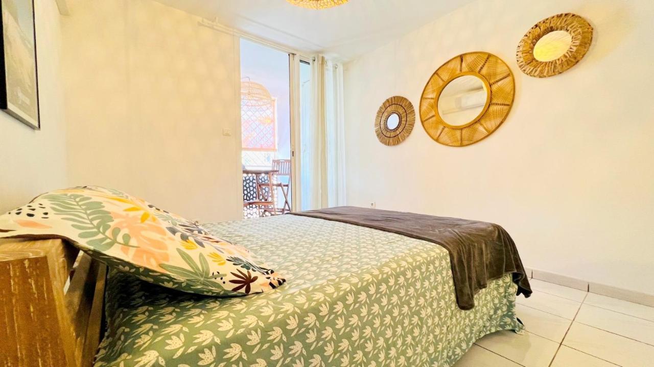 Studio Le Dina St Gilles Boucan Canot Saint-Gilles-les Bains Bagian luar foto